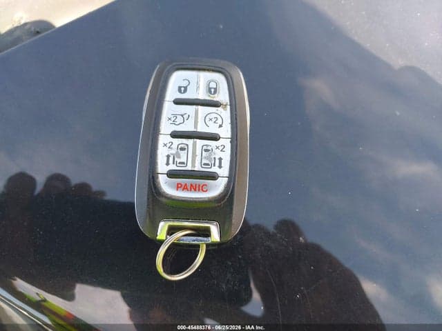 2021 CHRYSLER VOYAGER LXI 11