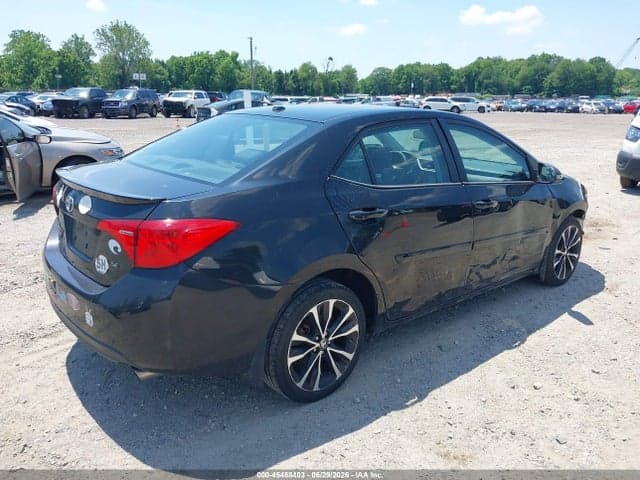 2017 TOYOTA COROLLA SE 4