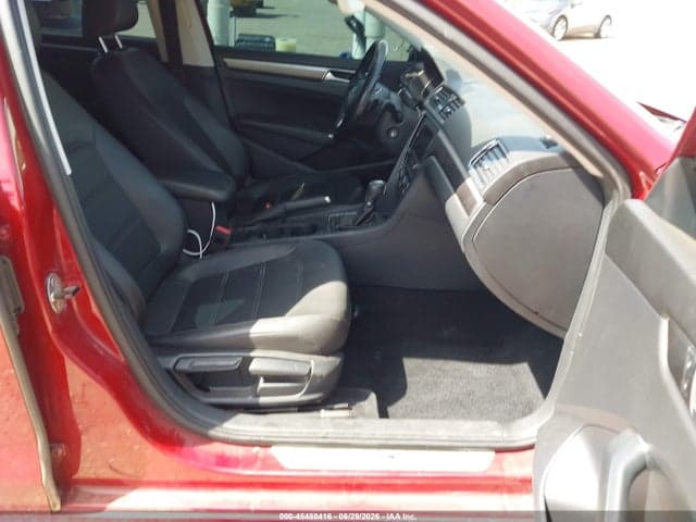2018 VOLKSWAGEN PASSAT 2.0T R-LINE/2.0T S 5