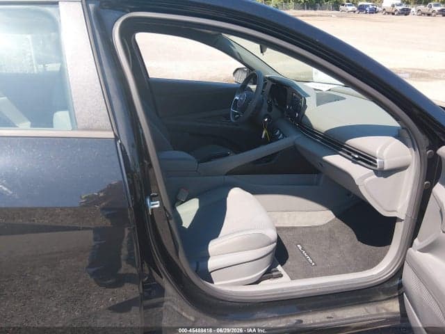 2021 HYUNDAI ELANTRA SE 5