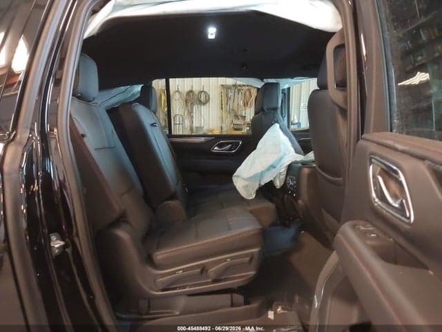 2023 CHEVROLET SUBURBAN 4WD RST 8