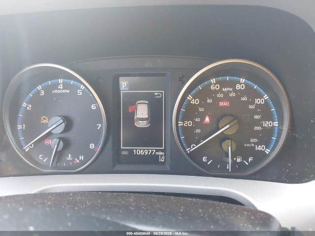2018 TOYOTA RAV4 LE 7