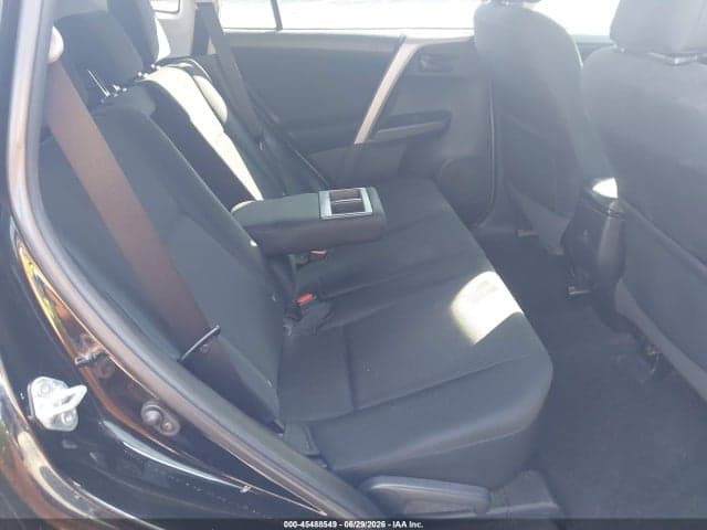 2018 TOYOTA RAV4 LE 8
