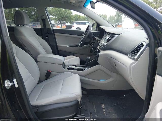2018 HYUNDAI TUCSON SE 5