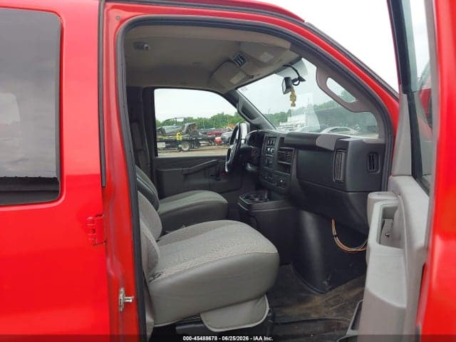 2017 CHEVROLET EXPRESS 3500 LT 5