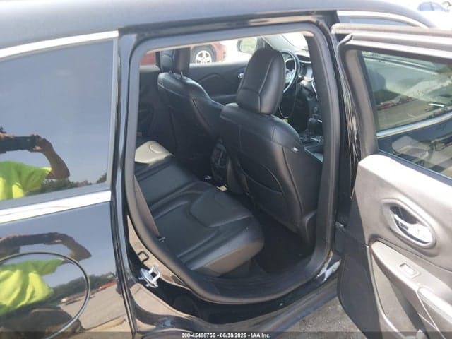 2021 JEEP CHEROKEE LIMITED 4X4 8