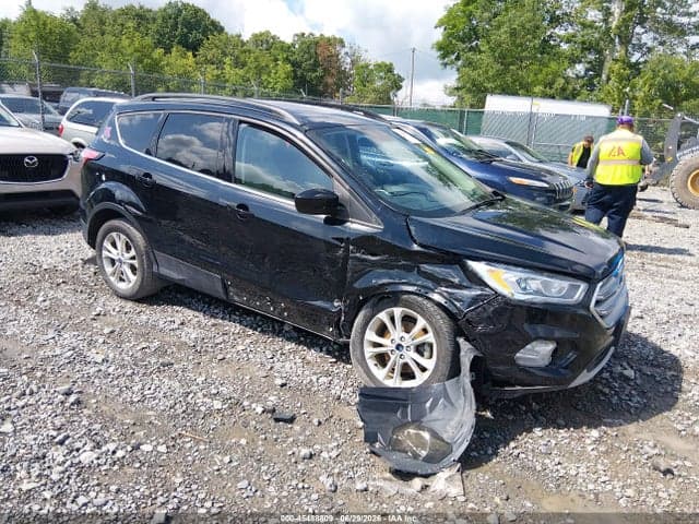 2017 FORD ESCAPE SE - 1