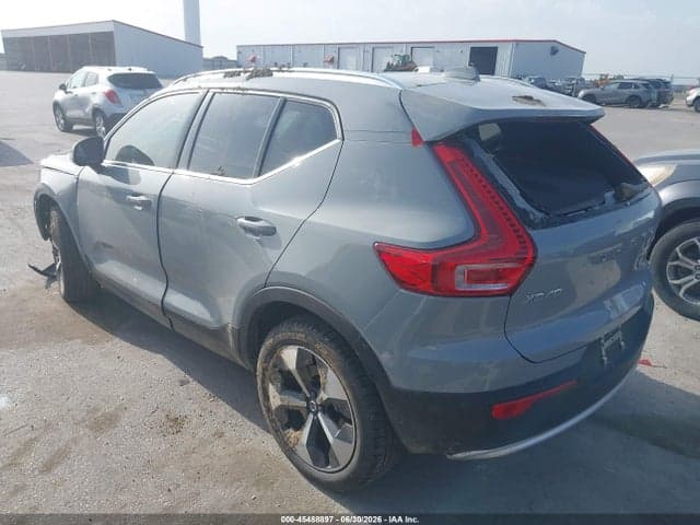 2025 VOLVO XC40 B5 PLUS BRIGHT THEME 3