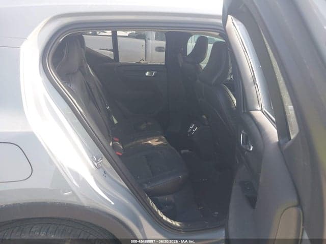 2025 VOLVO XC40 B5 PLUS BRIGHT THEME 8