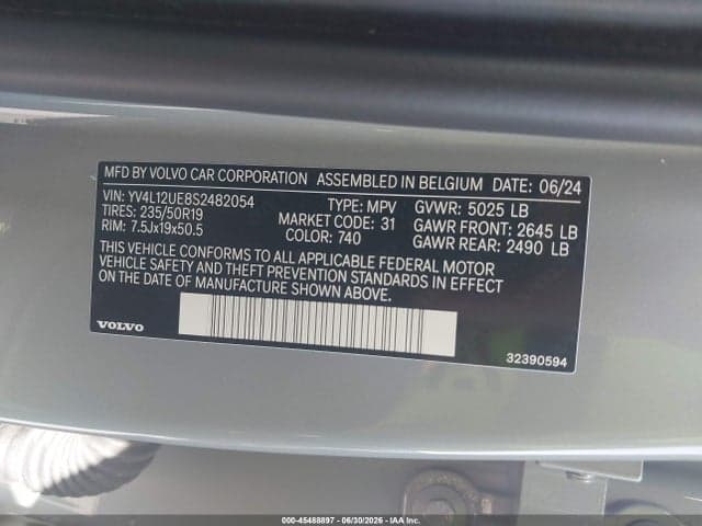 2025 VOLVO XC40 B5 PLUS BRIGHT THEME 9