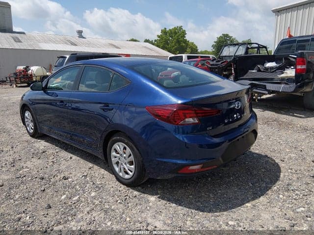 2020 HYUNDAI ELANTRA SE 3
