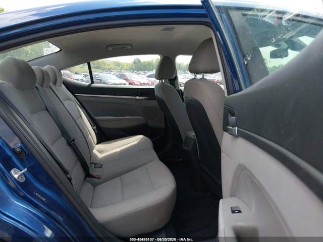 2020 HYUNDAI ELANTRA SE 8