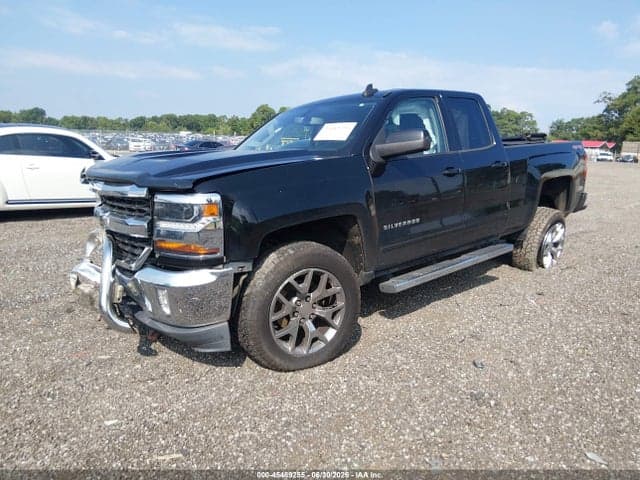 2017 CHEVROLET SILVERADO 1500 LT 2