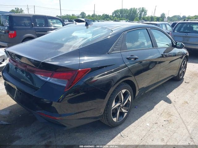 2023 HYUNDAI ELANTRA SEL 4