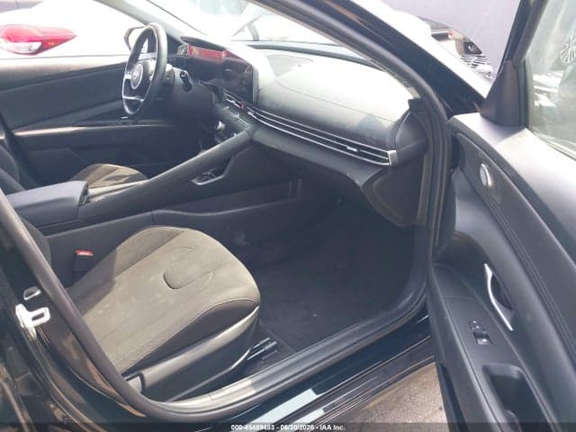 2023 HYUNDAI ELANTRA SEL 5