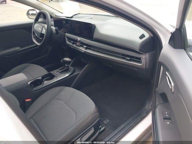 2025 KIA K4 LXS 5