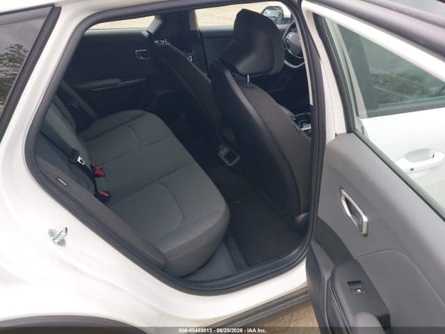 2025 KIA K4 LXS 8