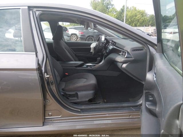 2020 TOYOTA CAMRY LE 5