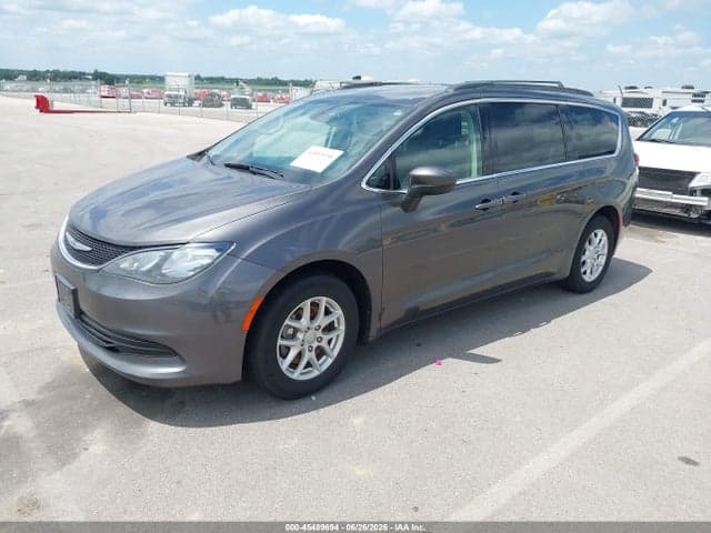 2020 CHRYSLER VOYAGER LXI 2