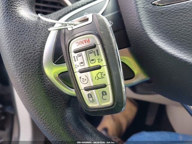 2020 CHRYSLER VOYAGER LXI 11