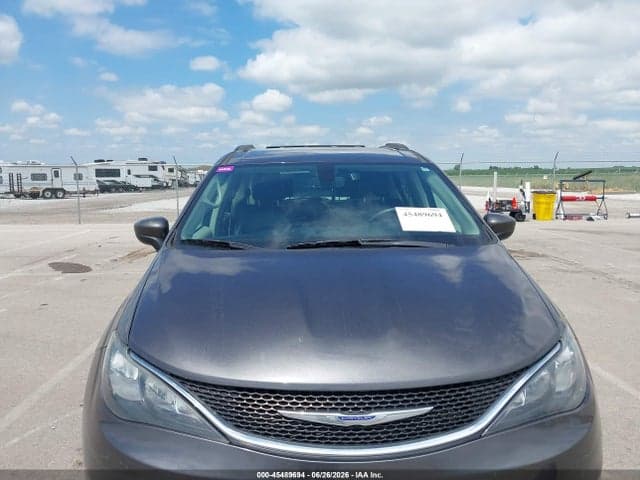 2020 CHRYSLER VOYAGER LXI 6