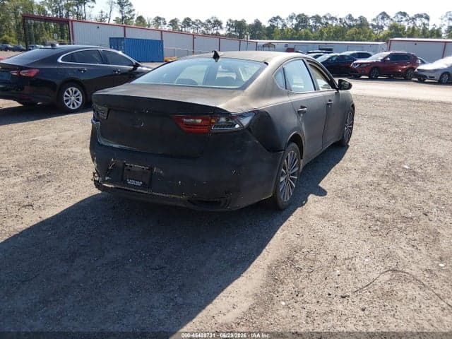 2017 KIA CADENZA PREMIUM 4