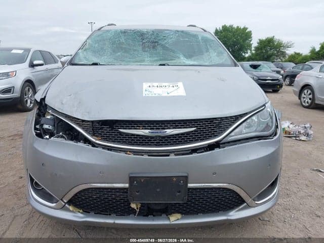 2017 CHRYSLER PACIFICA LIMITED 12