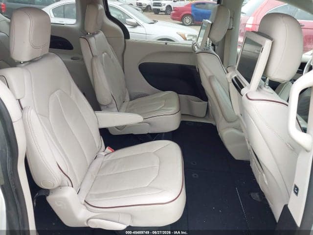 2017 CHRYSLER PACIFICA LIMITED 8