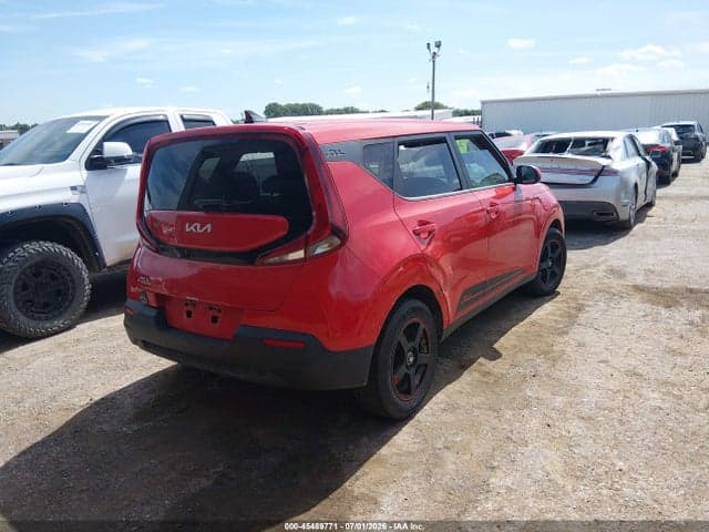 2022 KIA SOUL LX 4