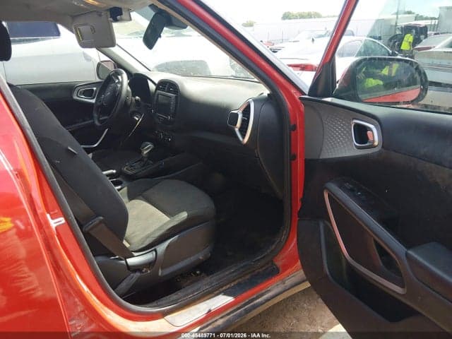 2022 KIA SOUL LX 5