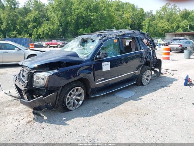 2017 GMC YUKON SLT 2