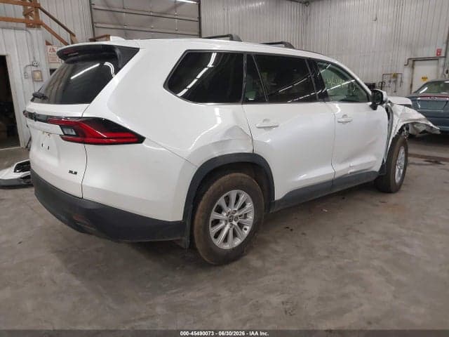 2025 TOYOTA GRAND HIGHLANDER XLE 4