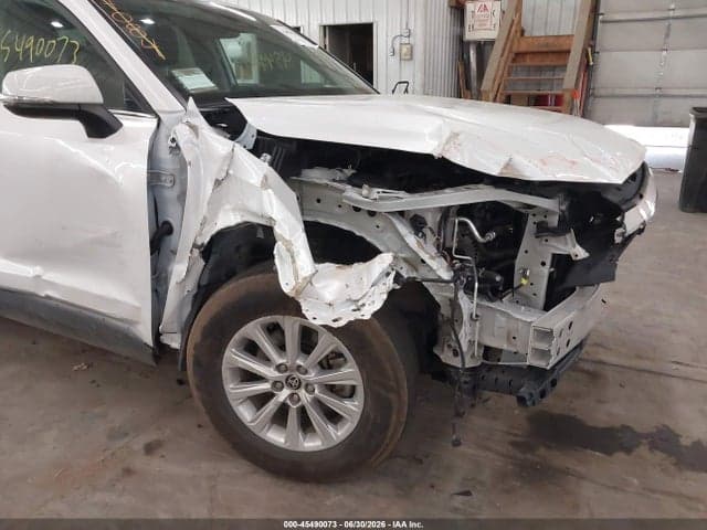 2025 TOYOTA GRAND HIGHLANDER XLE 6