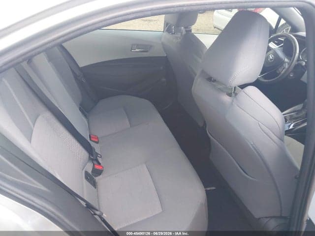 2020 TOYOTA COROLLA SE 8