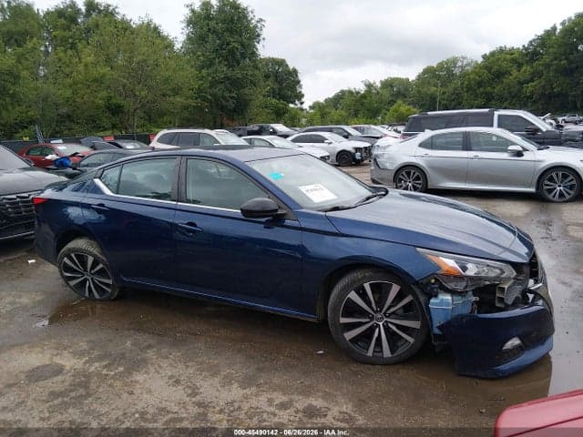 2022 NISSAN ALTIMA SR FWD 6