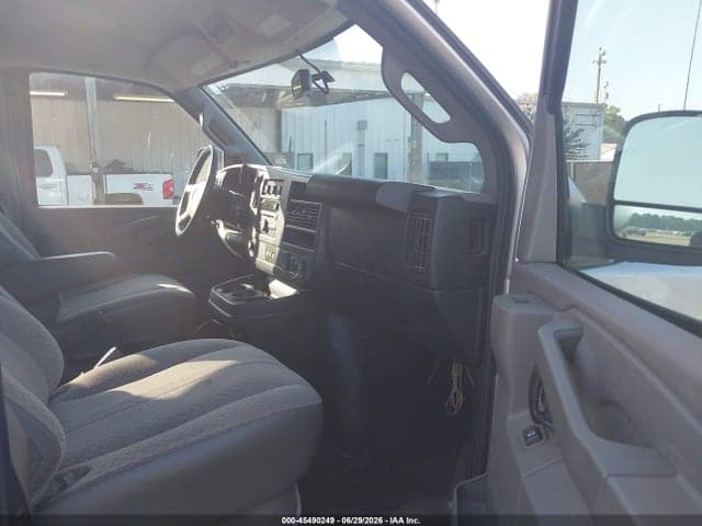 2017 CHEVROLET EXPRESS 3500 LT 5