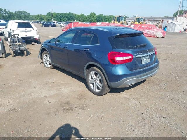 2020 MERCEDES-BENZ GLA 250 4MATIC 3