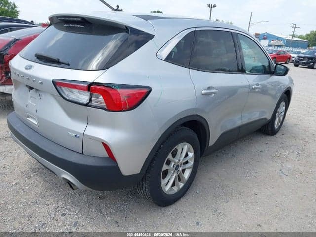 2020 FORD ESCAPE SE 4