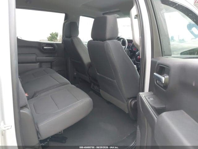 2019 CHEVROLET SILVERADO 1500 LT 8