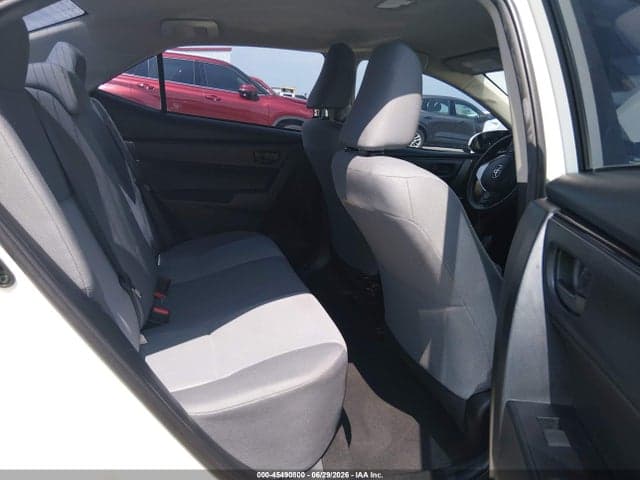 2017 TOYOTA COROLLA L 8