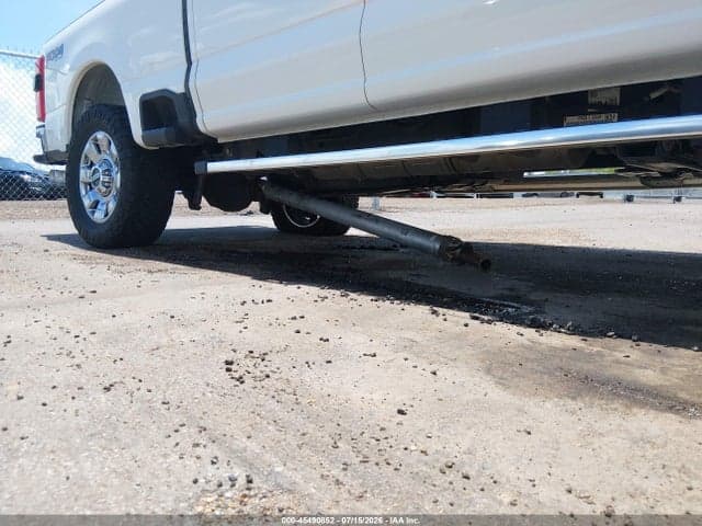 2024 FORD F-250 LARIAT 13