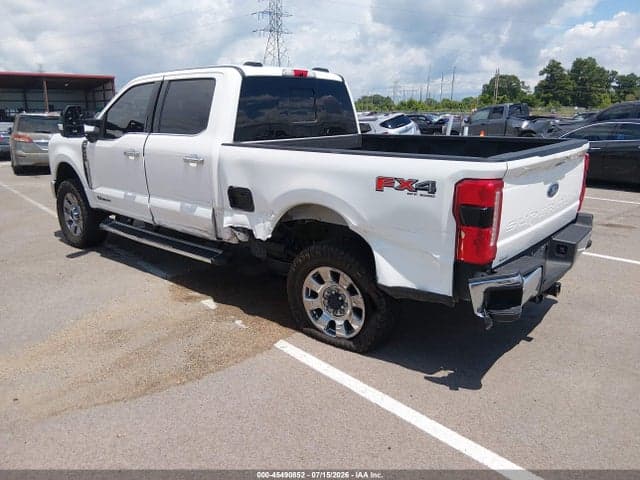 2024 FORD F-250 LARIAT 3