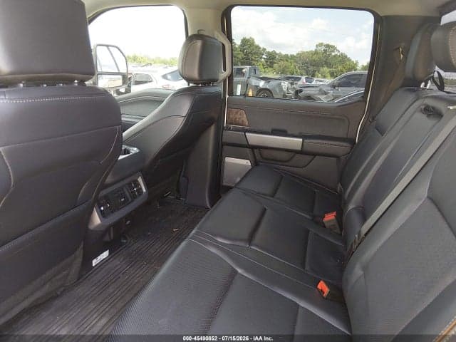 2024 FORD F-250 LARIAT 6