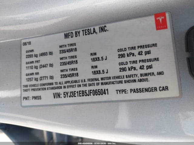 2018 TESLA MODEL 3 LONG RANGE/PERFORMANCE 9