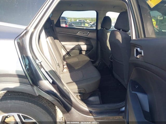 2023 KIA SPORTAGE LX 8