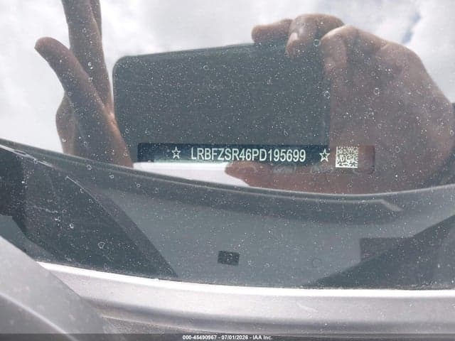 2023 BUICK ENVISION AVENIR AWD 9