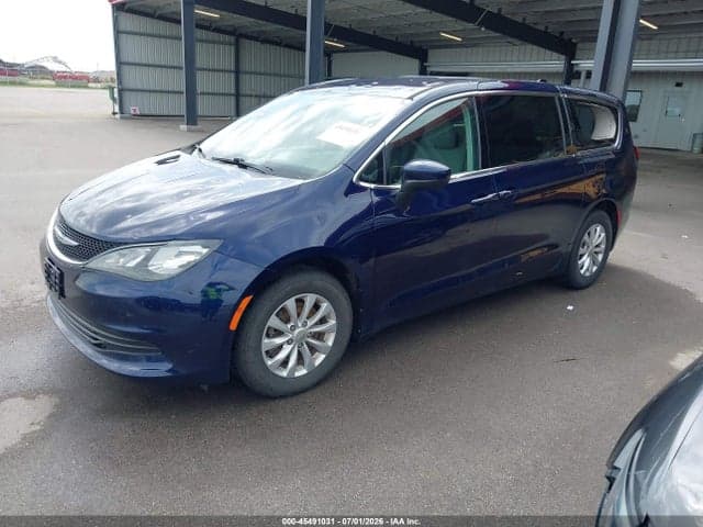 2017 CHRYSLER PACIFICA TOURING 2