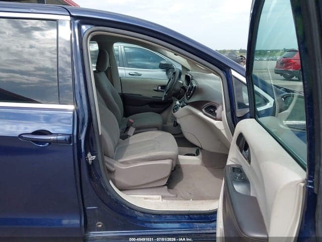2017 CHRYSLER PACIFICA TOURING 5