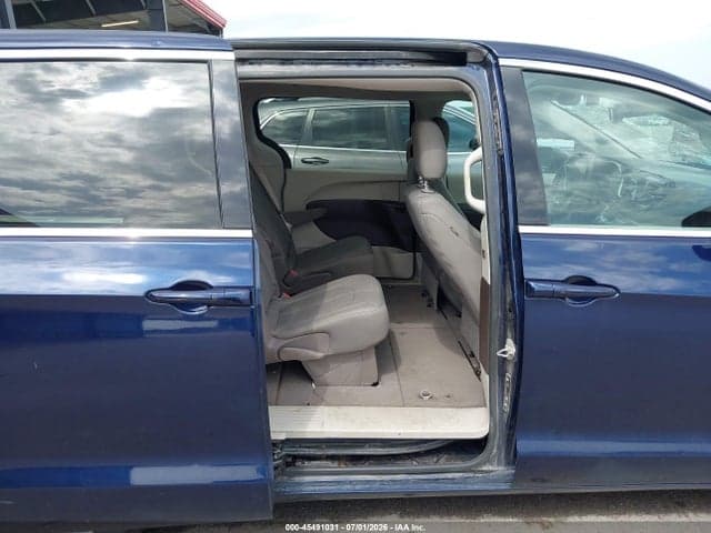 2017 CHRYSLER PACIFICA TOURING 8