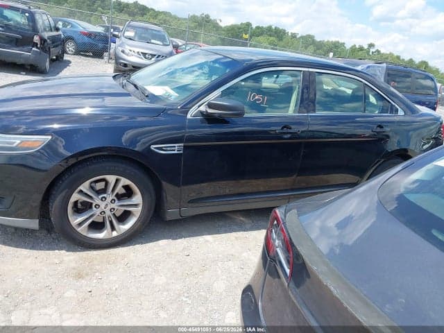 2017 FORD TAURUS SE 14